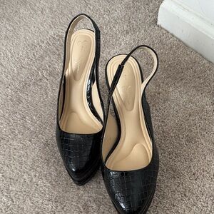 Jessica Simpson Black Croc-Embossed Heels